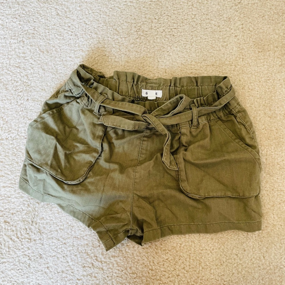 Garage green tie shorts